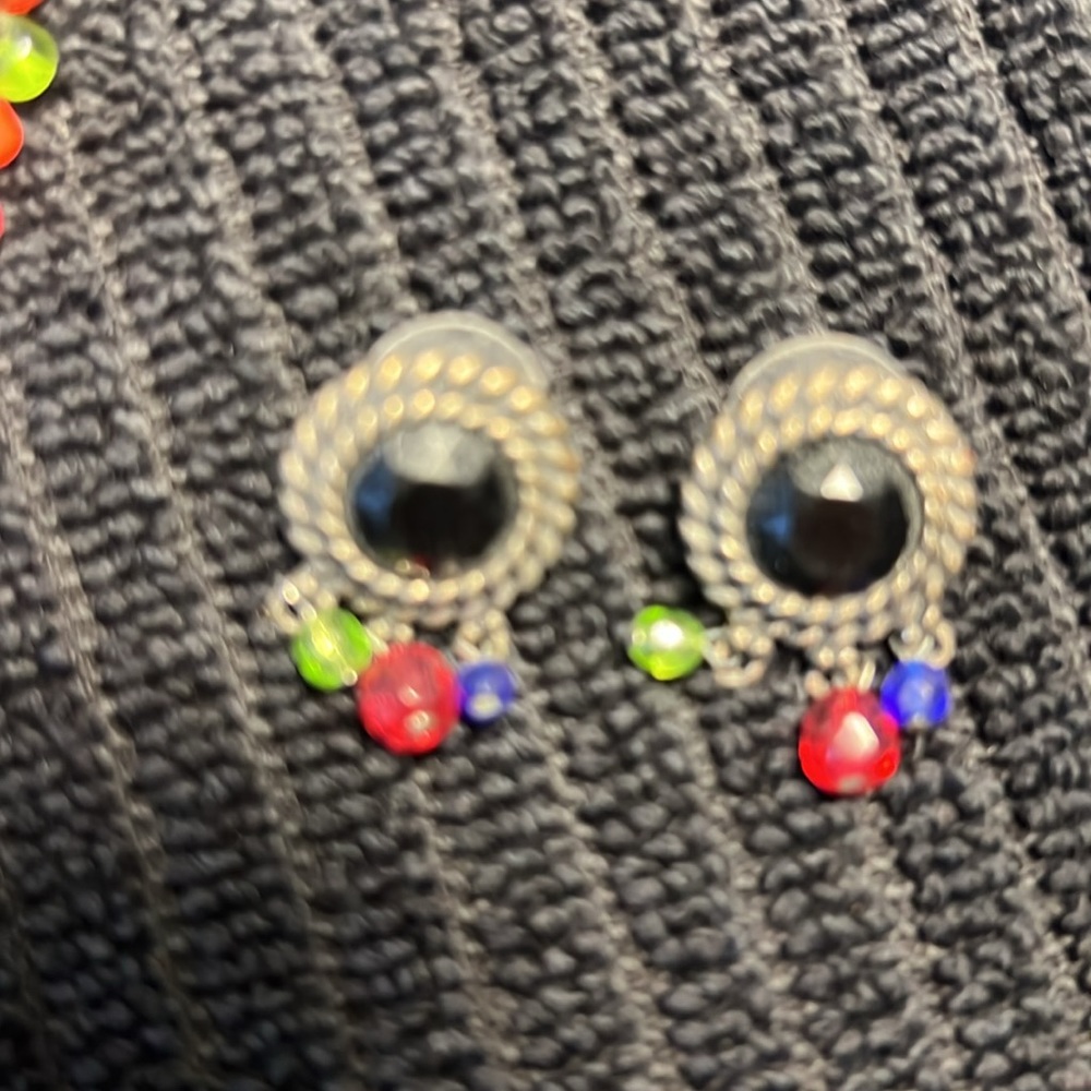 Earrings - Picture 4 of 6